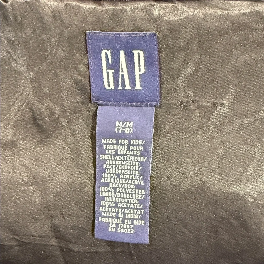 GAP cozy black